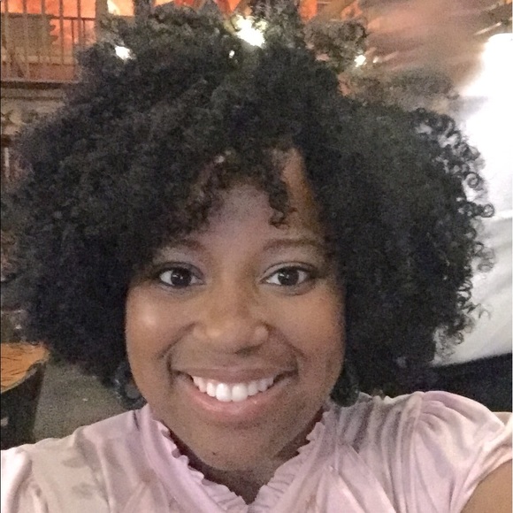 Meet your Posher, Danella - Picture 1 of 1